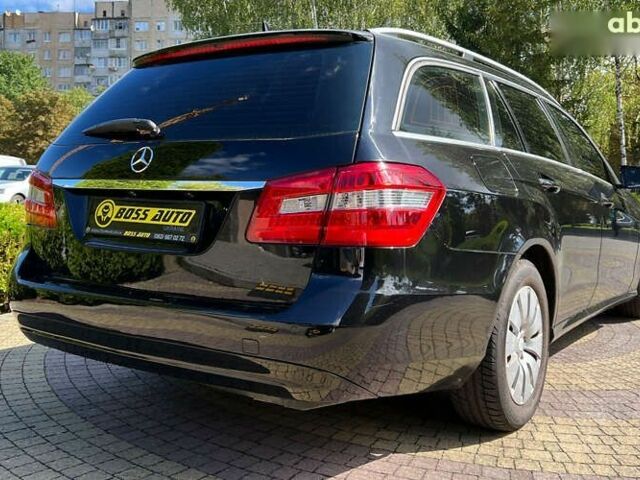 Мерседес Е-Класс, объемом двигателя 2.2 л и пробегом 260 тыс. км за 11999 $, фото 6 на Automoto.ua