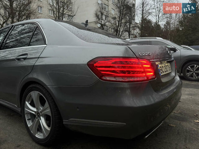 Мерседес Е-Класс, объемом двигателя 2.14 л и пробегом 350 тыс. км за 17900 $, фото 3 на Automoto.ua