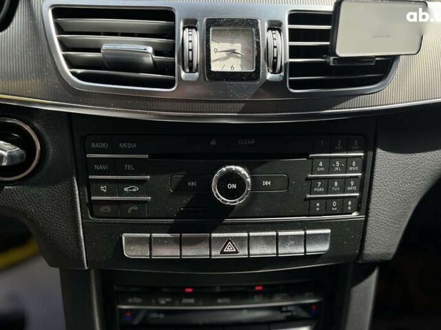 Мерседес Е-Класс, объемом двигателя 2.1 л и пробегом 211 тыс. км за 21999 $, фото 18 на Automoto.ua