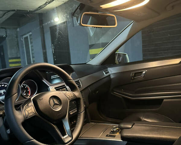 Мерседес Е-Класс, объемом двигателя 2.2 л и пробегом 288 тыс. км за 14000 $, фото 12 на Automoto.ua