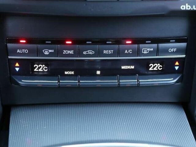 Мерседес Е-Класс, объемом двигателя 0 л и пробегом 163 тыс. км за 21000 $, фото 24 на Automoto.ua