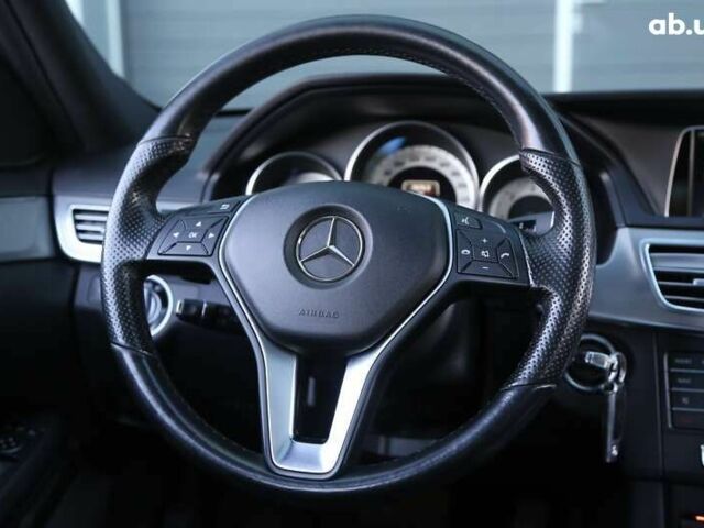 Мерседес Е-Класс, объемом двигателя 0 л и пробегом 163 тыс. км за 21000 $, фото 15 на Automoto.ua