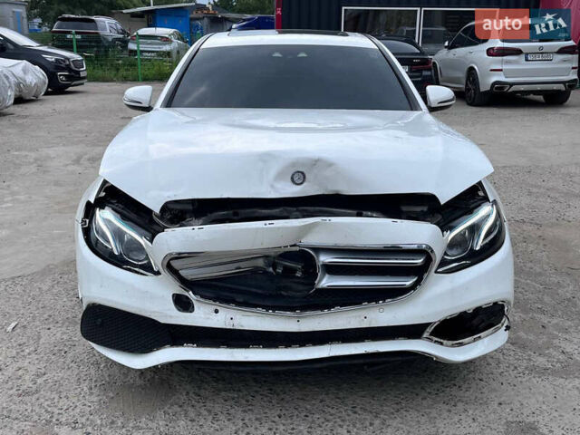 Мерседес Е-Клас, об'ємом двигуна 1.95 л та пробігом 150 тис. км за 20000 $, фото 7 на Automoto.ua