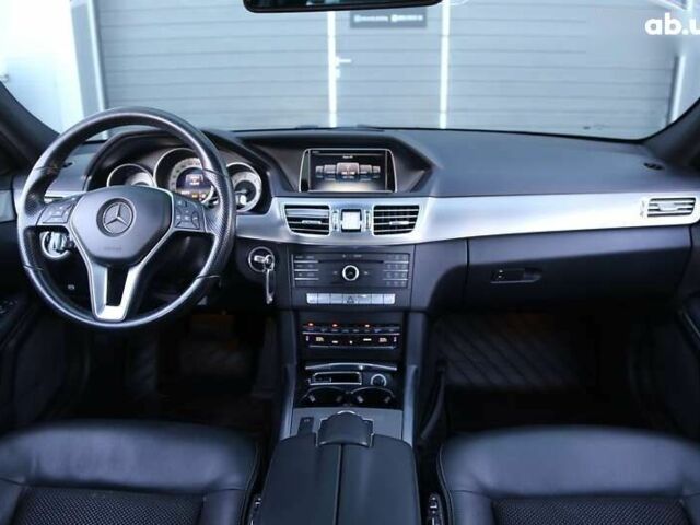 Мерседес Е-Класс, объемом двигателя 0 л и пробегом 163 тыс. км за 21000 $, фото 13 на Automoto.ua