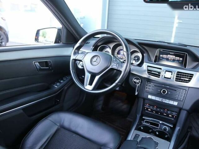 Мерседес Е-Класс, объемом двигателя 0 л и пробегом 163 тыс. км за 21000 $, фото 12 на Automoto.ua
