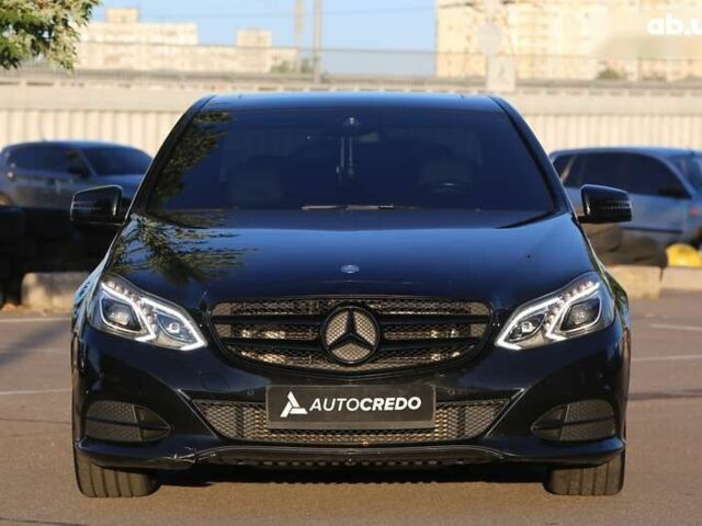 Мерседес Е-Класс, объемом двигателя 0 л и пробегом 163 тыс. км за 21000 $, фото 1 на Automoto.ua