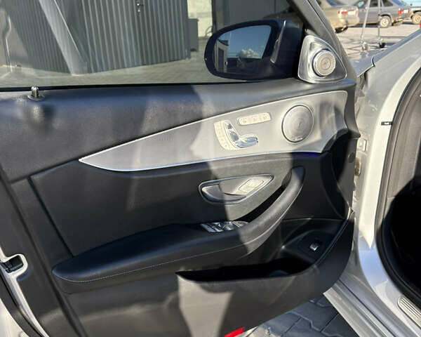 Мерседес Е-Клас, об'ємом двигуна 2.99 л та пробігом 99 тис. км за 40900 $, фото 20 на Automoto.ua