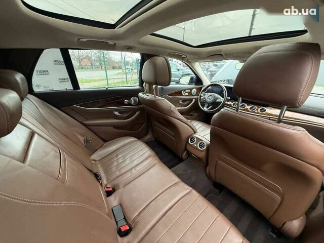 Мерседес Е-Клас, об'ємом двигуна 3 л та пробігом 93 тис. км за 18600 $, фото 7 на Automoto.ua