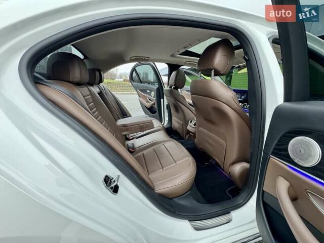 Мерседес Е-Класс, объемом двигателя 1.95 л и пробегом 99 тыс. км за 31900 $, фото 42 на Automoto.ua