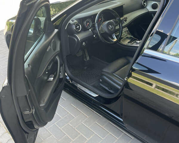 Мерседес Е-Класс, объемом двигателя 1.9 л и пробегом 353 тыс. км за 16500 $, фото 1 на Automoto.ua