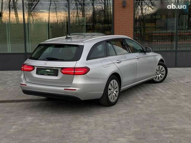 Мерседес Е-Клас, об'ємом двигуна 2 л та пробігом 360 тис. км за 15990 $, фото 8 на Automoto.ua