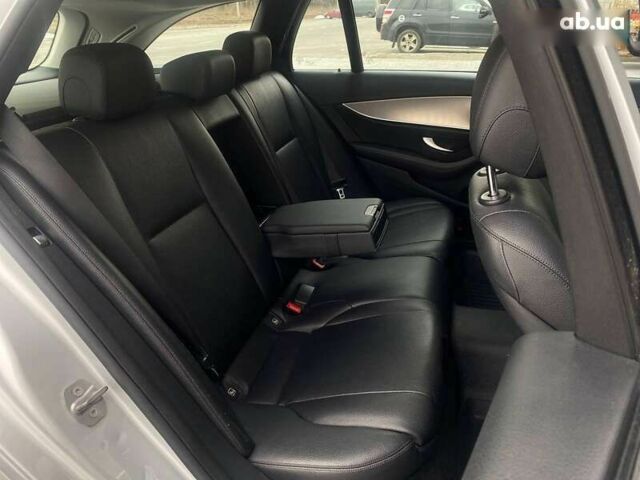 Мерседес Е-Клас, об'ємом двигуна 2 л та пробігом 360 тис. км за 15990 $, фото 20 на Automoto.ua