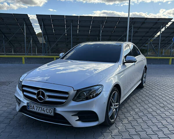Мерседес Е-Клас, об'ємом двигуна 2.99 л та пробігом 99 тис. км за 40900 $, фото 5 на Automoto.ua
