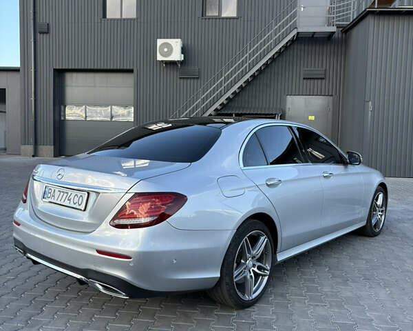 Мерседес Е-Клас, об'ємом двигуна 2.99 л та пробігом 99 тис. км за 40900 $, фото 27 на Automoto.ua