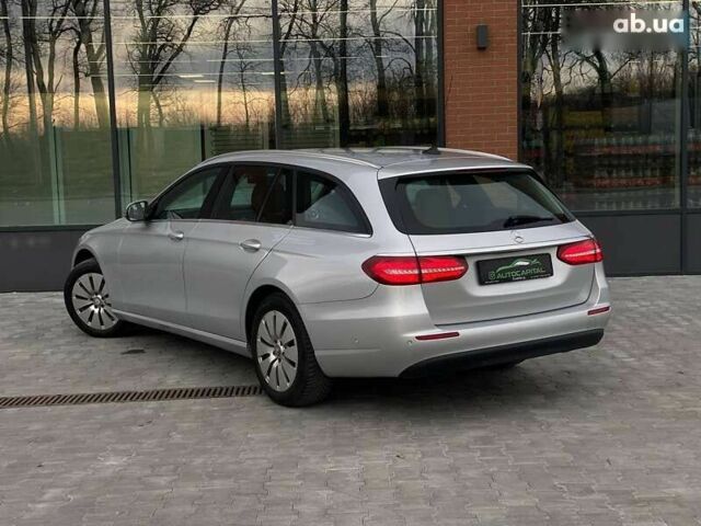 Мерседес Е-Клас, об'ємом двигуна 2 л та пробігом 360 тис. км за 15990 $, фото 11 на Automoto.ua