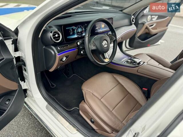 Мерседес Е-Класс, объемом двигателя 1.95 л и пробегом 99 тыс. км за 31900 $, фото 28 на Automoto.ua