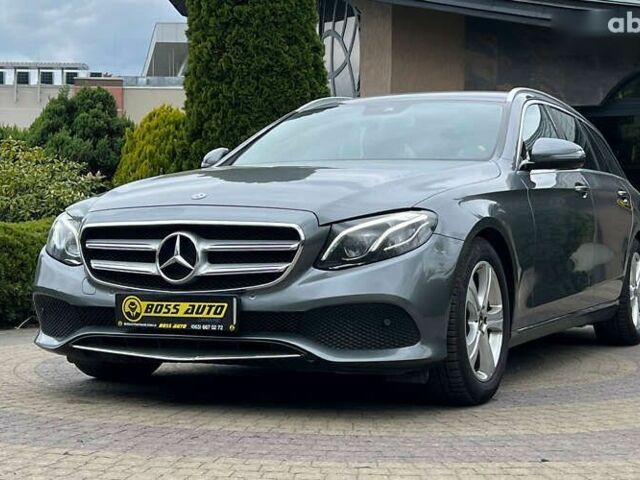 Мерседес Е-Класс, объемом двигателя 2 л и пробегом 142 тыс. км за 23990 $, фото 2 на Automoto.ua