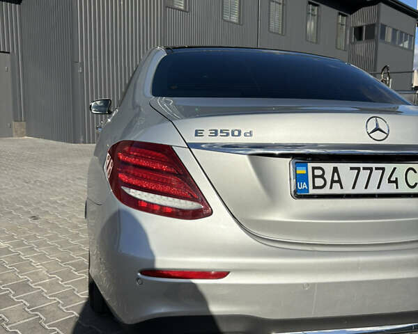 Мерседес Е-Клас, об'ємом двигуна 2.99 л та пробігом 99 тис. км за 40900 $, фото 15 на Automoto.ua