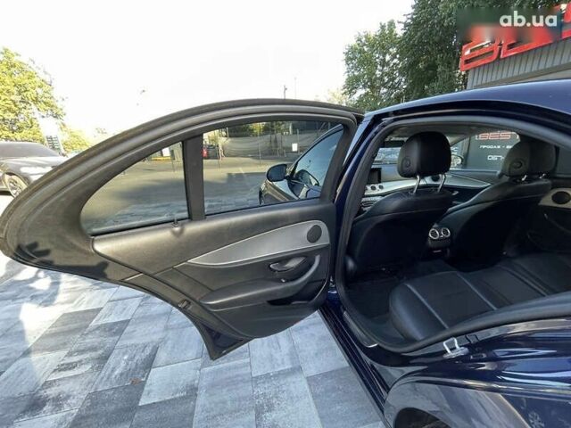 Мерседес Е-Клас, об'ємом двигуна 2 л та пробігом 184 тис. км за 27000 $, фото 26 на Automoto.ua