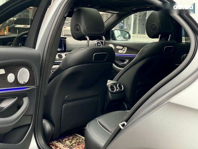 Мерседес Е-Клас, об'ємом двигуна 4 л та пробігом 55 тис. км за 72990 $, фото 16 на Automoto.ua