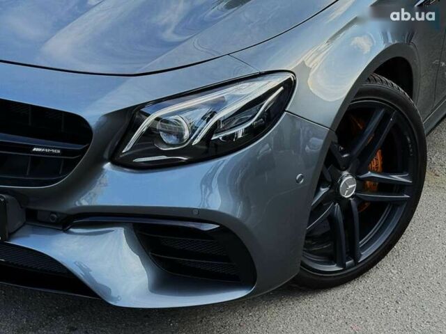 Мерседес Е-Класс, объемом двигателя 4 л и пробегом 70 тыс. км за 62500 $, фото 6 на Automoto.ua