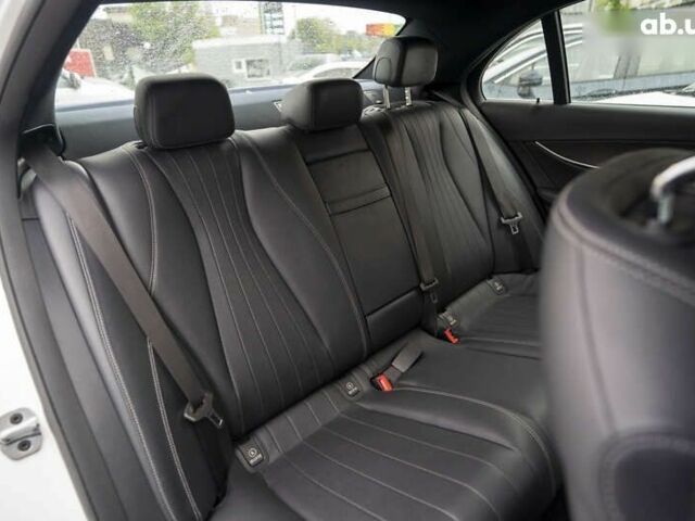 Мерседес Е-Класс, объемом двигателя 2 л и пробегом 25 тыс. км за 27800 $, фото 23 на Automoto.ua