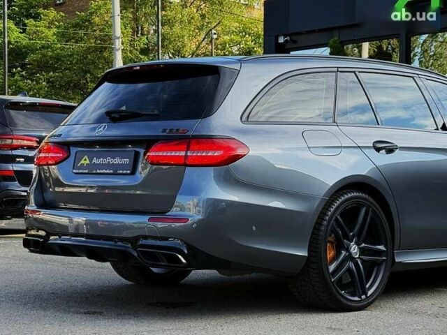 Мерседес Е-Класс, объемом двигателя 4 л и пробегом 70 тыс. км за 65900 $, фото 24 на Automoto.ua