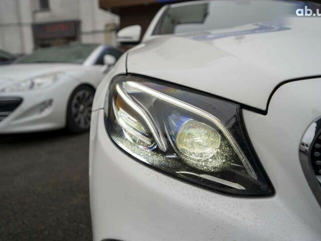 Мерседес Е-Класс, объемом двигателя 2 л и пробегом 25 тыс. км за 27800 $, фото 5 на Automoto.ua