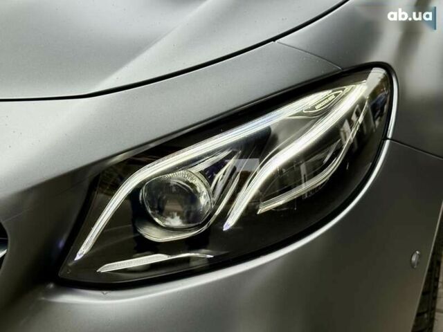 Мерседес Е-Класс, объемом двигателя 4 л и пробегом 17 тыс. км за 96500 $, фото 7 на Automoto.ua