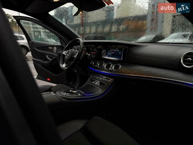 Мерседес Е-Класс, объемом двигателя 1.9 л и пробегом 105 тыс. км за 35000 $, фото 17 на Automoto.ua