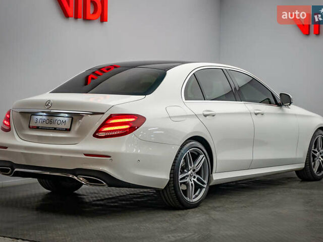 Мерседес Е-Клас, об'ємом двигуна 1.6 л та пробігом 97 тис. км за 28578 $, фото 1 на Automoto.ua