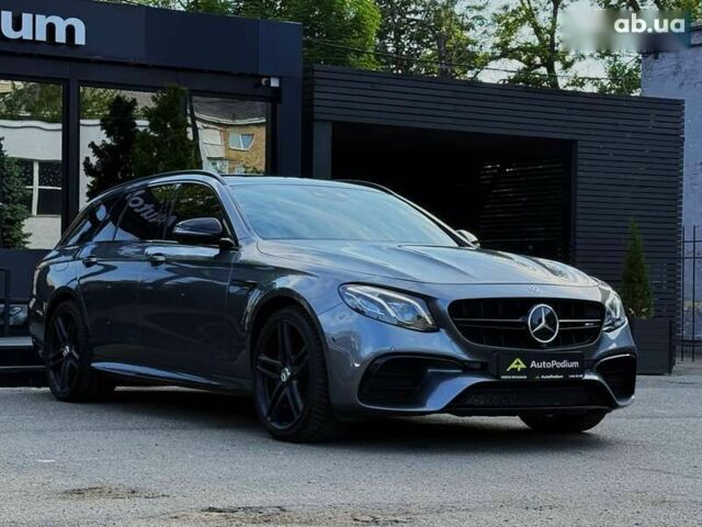 Мерседес Е-Класс, объемом двигателя 4 л и пробегом 70 тыс. км за 59999 $, фото 2 на Automoto.ua