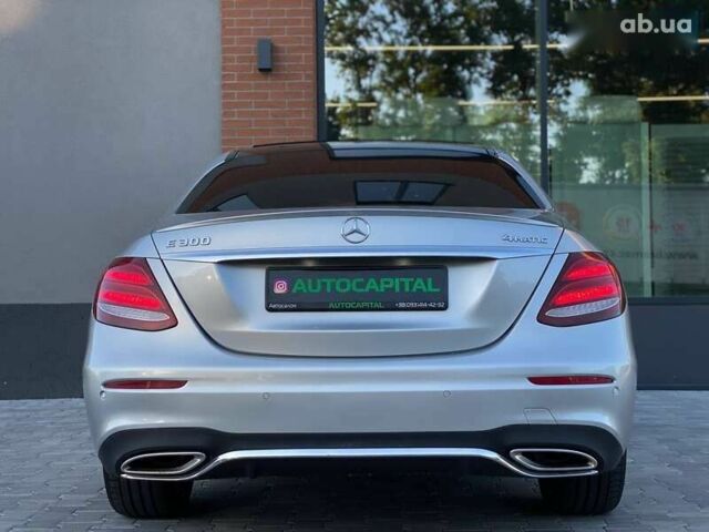 Мерседес Е-Клас, об'ємом двигуна 2 л та пробігом 94 тис. км за 30990 $, фото 11 на Automoto.ua