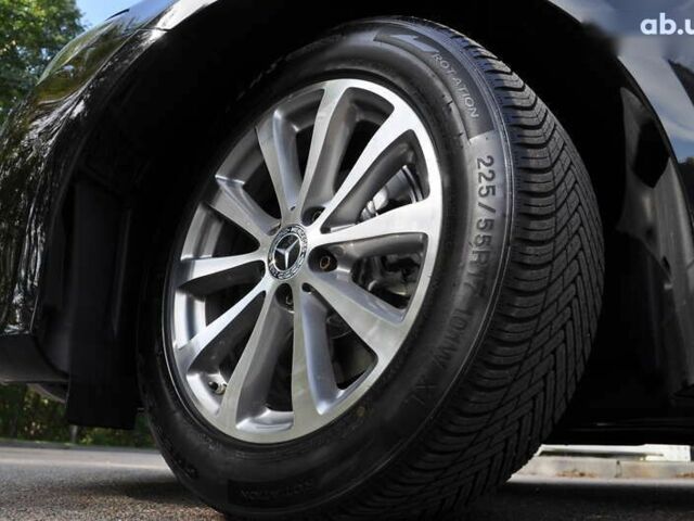 Мерседес Е-Класс, объемом двигателя 2 л и пробегом 170 тыс. км за 28500 $, фото 17 на Automoto.ua