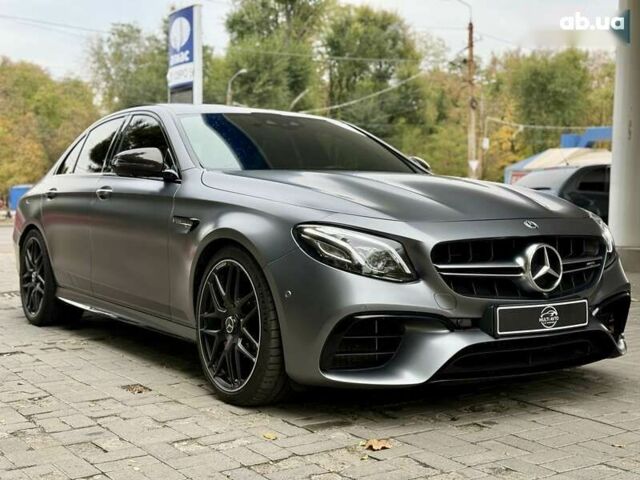 Мерседес Е-Класс, объемом двигателя 4 л и пробегом 17 тыс. км за 97000 $, фото 9 на Automoto.ua