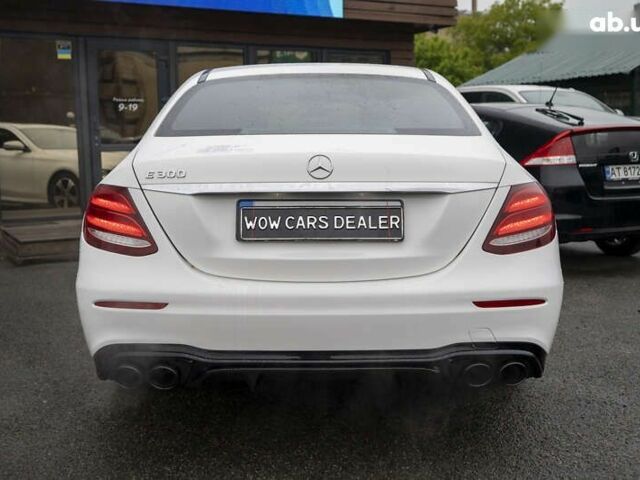 Мерседес Е-Класс, объемом двигателя 2 л и пробегом 25 тыс. км за 27800 $, фото 8 на Automoto.ua