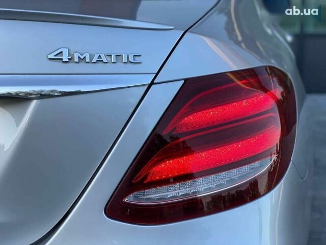 Мерседес Е-Класс, объемом двигателя 2 л и пробегом 94 тыс. км за 29790 $, фото 12 на Automoto.ua