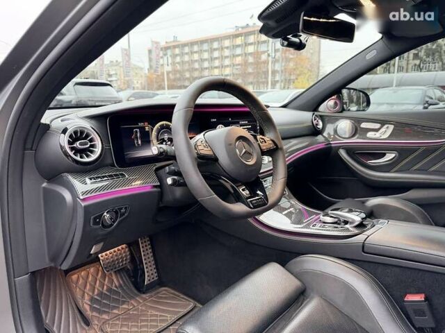 Мерседес Е-Клас, об'ємом двигуна 4 л та пробігом 64 тис. км за 89500 $, фото 19 на Automoto.ua