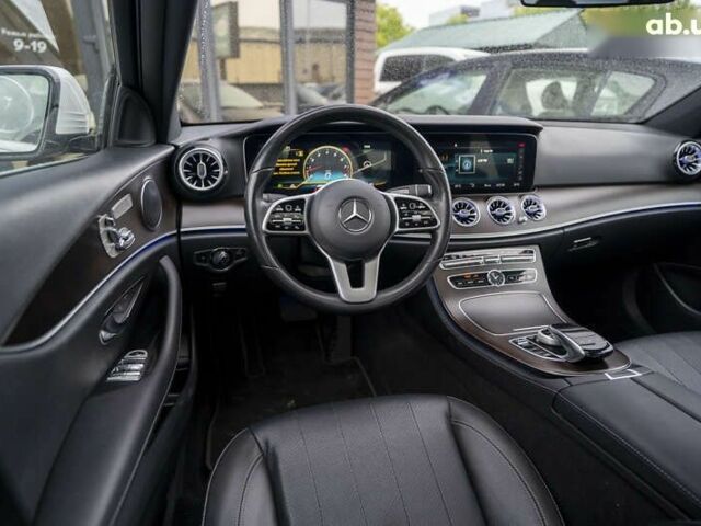 Мерседес Е-Класс, объемом двигателя 2 л и пробегом 25 тыс. км за 27800 $, фото 14 на Automoto.ua