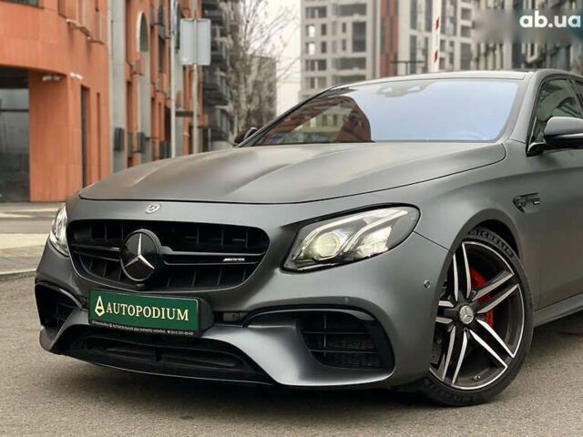 Мерседес Е-Клас, об'ємом двигуна 4 л та пробігом 55 тис. км за 72990 $, фото 1 на Automoto.ua