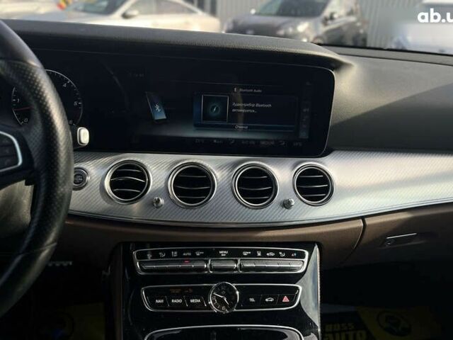 Мерседес Е-Класс, объемом двигателя 3 л и пробегом 130 тыс. км за 32900 $, фото 24 на Automoto.ua