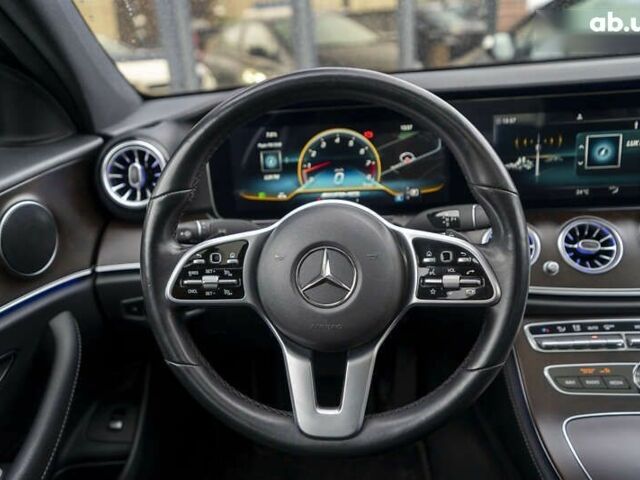 Мерседес Е-Класс, объемом двигателя 2 л и пробегом 25 тыс. км за 27800 $, фото 20 на Automoto.ua