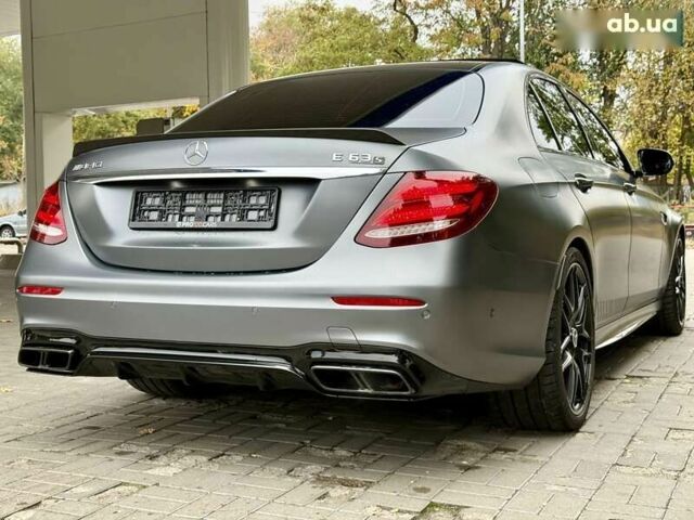 Мерседес Е-Класс, объемом двигателя 4 л и пробегом 17 тыс. км за 96500 $, фото 14 на Automoto.ua