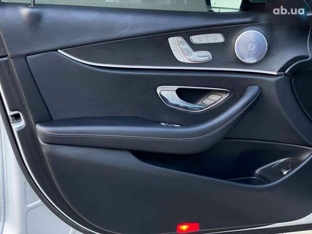 Мерседес Е-Класс, объемом двигателя 2 л и пробегом 94 тыс. км за 29790 $, фото 22 на Automoto.ua