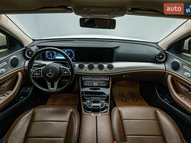 Мерседес Е-Клас, об'ємом двигуна 1.6 л та пробігом 97 тис. км за 28578 $, фото 10 на Automoto.ua