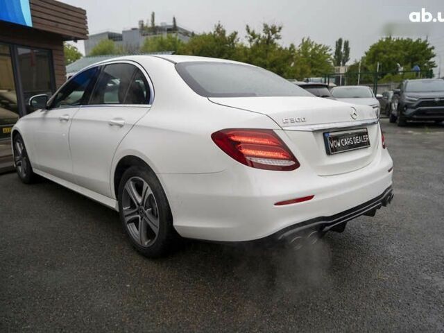 Мерседес Е-Класс, объемом двигателя 2 л и пробегом 25 тыс. км за 27800 $, фото 9 на Automoto.ua
