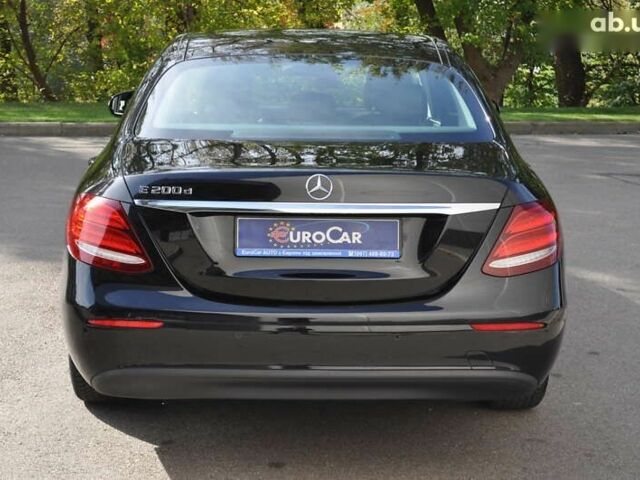 Мерседес Е-Класс, объемом двигателя 2 л и пробегом 170 тыс. км за 28500 $, фото 9 на Automoto.ua