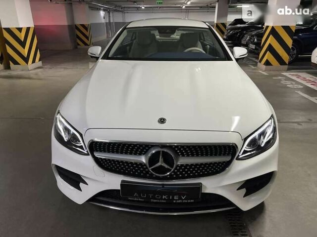 Мерседес Е-Клас, об'ємом двигуна 2 л та пробігом 25 тис. км за 52500 $, фото 2 на Automoto.ua