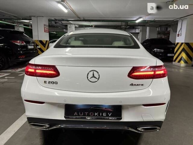 Мерседес Е-Клас, об'ємом двигуна 2 л та пробігом 25 тис. км за 52500 $, фото 9 на Automoto.ua