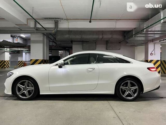 Мерседес Е-Клас, об'ємом двигуна 2 л та пробігом 25 тис. км за 52500 $, фото 5 на Automoto.ua